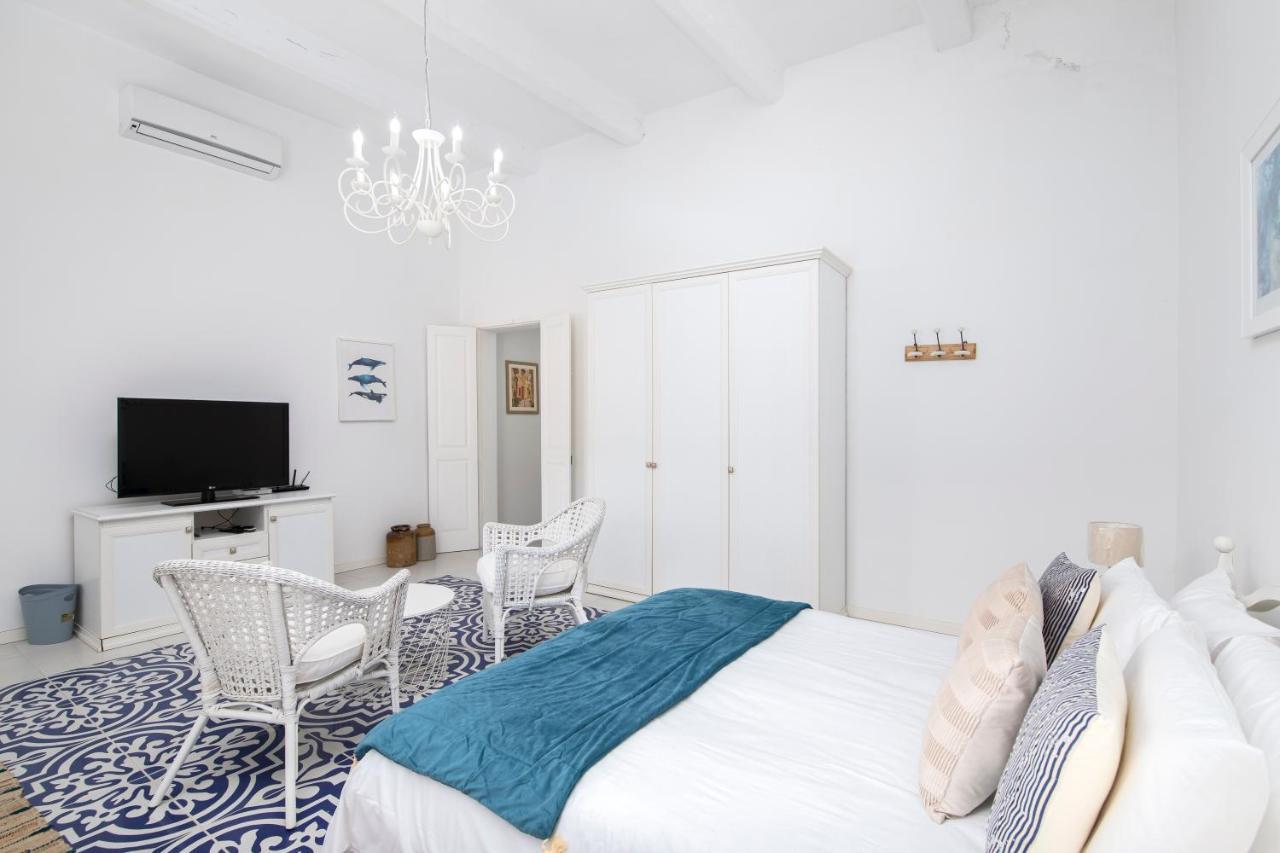Chic, Stylish Traditional Townhouse With Terrace - St. Paul'S Bay Exterior foto