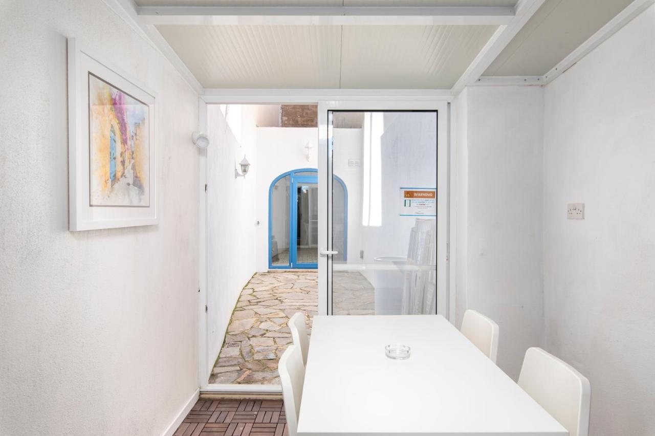 Chic, Stylish Traditional Townhouse With Terrace - St. Paul'S Bay Exterior foto